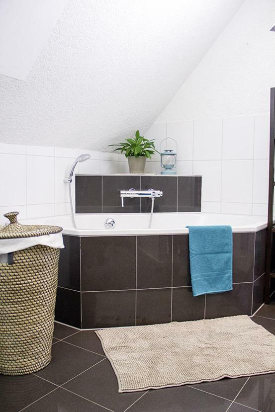 Spelzenhof - Ferienwohnung Im Obergeschoss Altdorf  エクステリア 写真